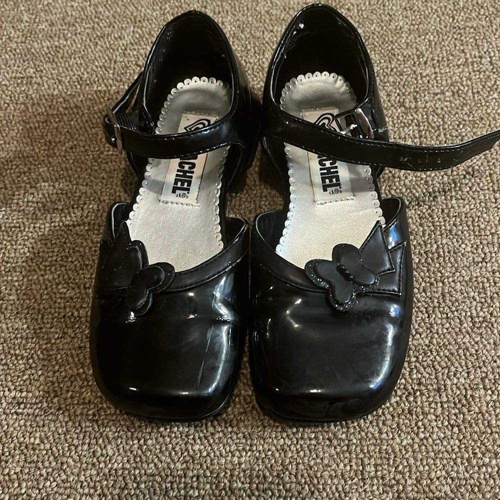 Girls black dress shoes